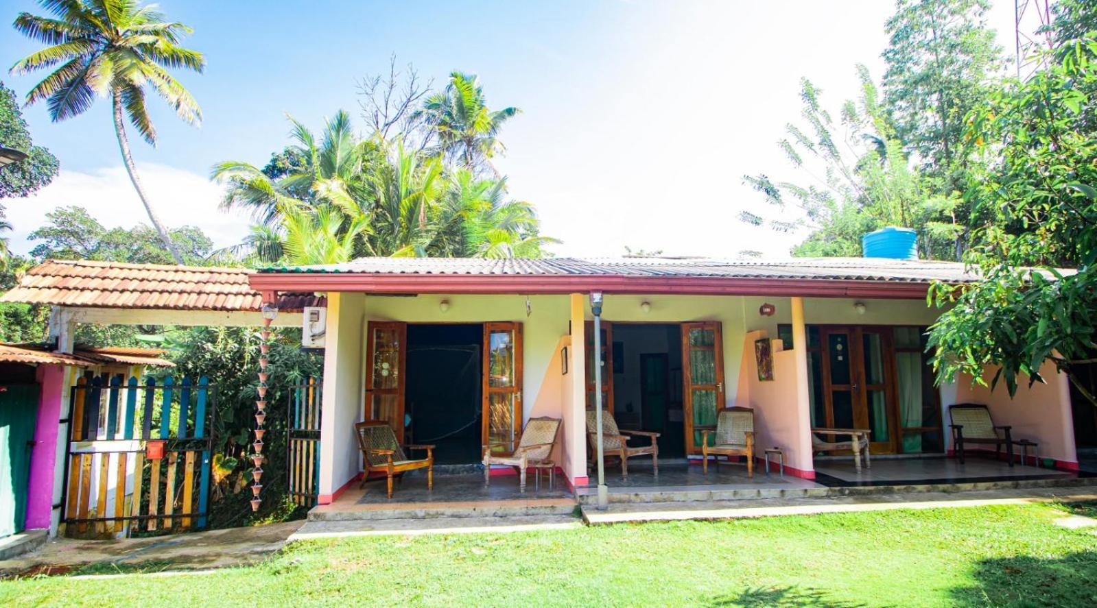 Hilltop Bungalow Hotel Mirissa Luaran gambar