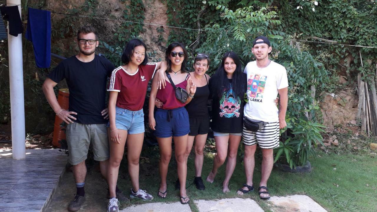 Hilltop Bungalow Hotel Mirissa Luaran gambar